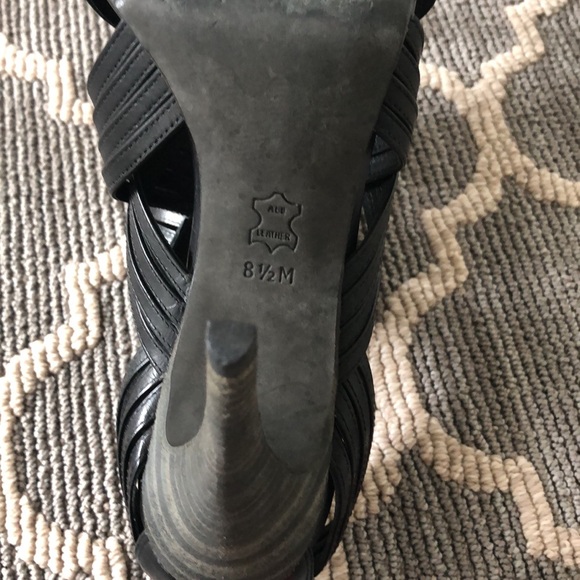 Like new! Sexy wrap 3.5” heels - Picture 4 of 5